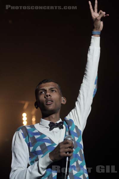 STROMAE - 2011-07-01 - BELFORT - Presqu'ile du Malsaucy - 